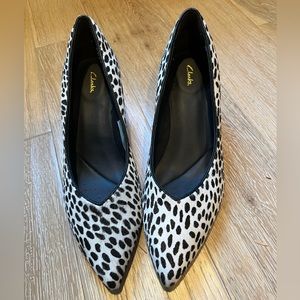 Clarks animal print heel, size 8